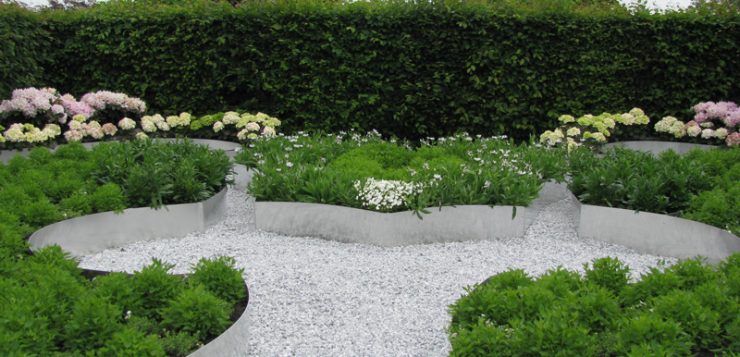delimitari metal gradina