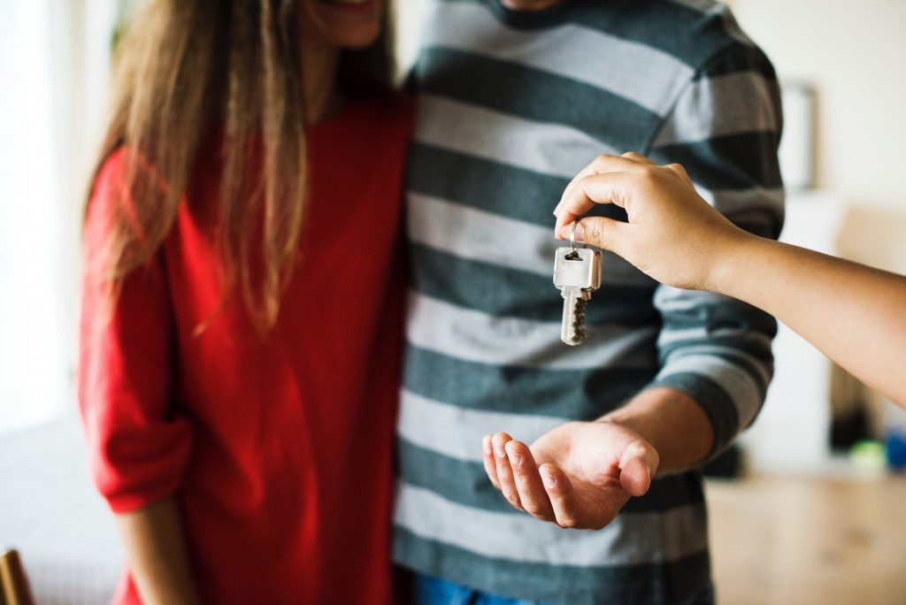 pret apartament bucuresti